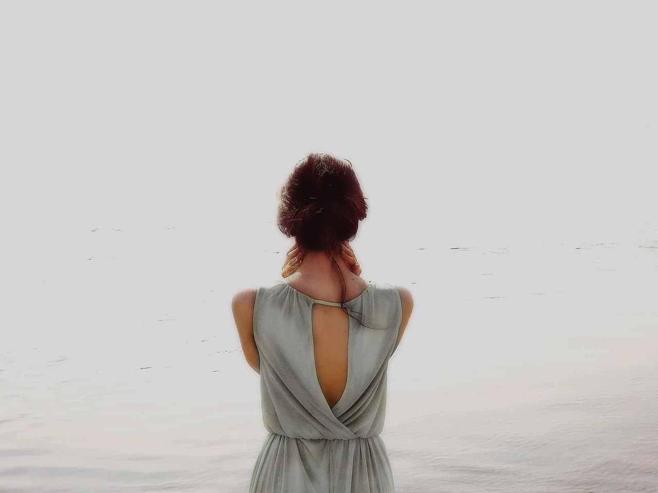 AI color splash filter before photo - casual portrait before AI color isolation applied