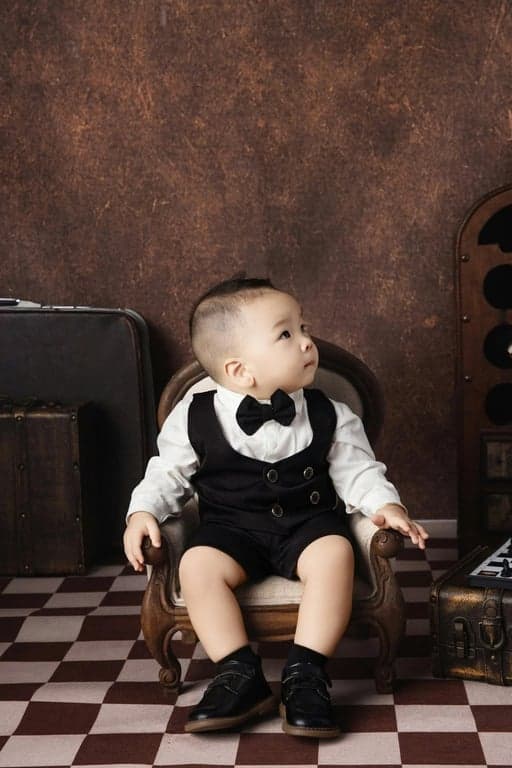 photo to watercolor before pic -sitting baby portrait