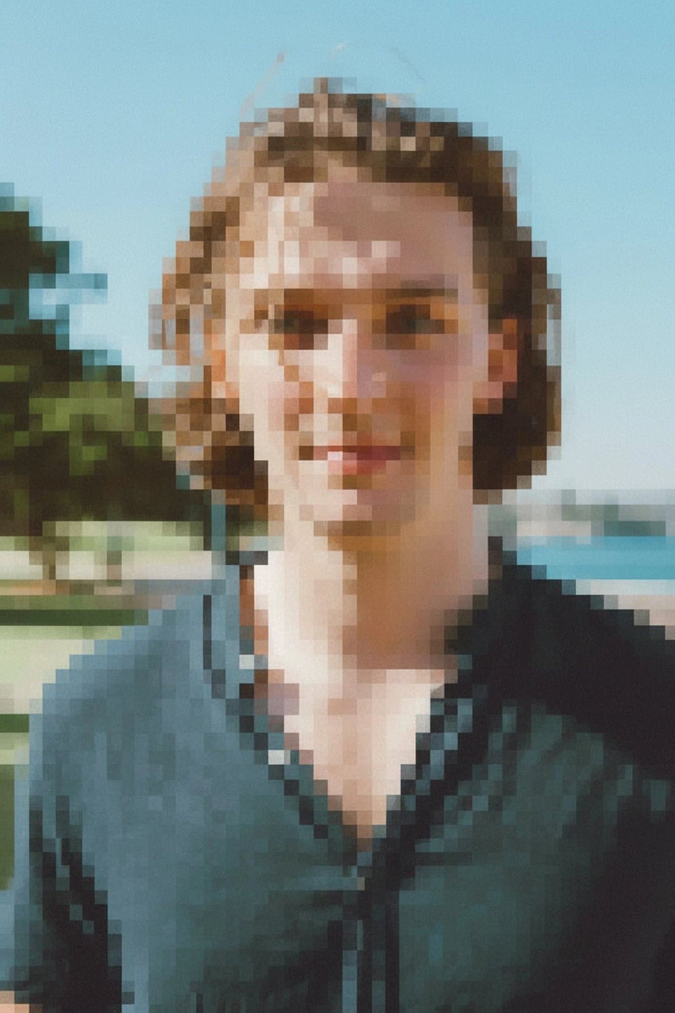 AI unpixelate image filter before photo - outdoor photo before AI high-definition reconstruction