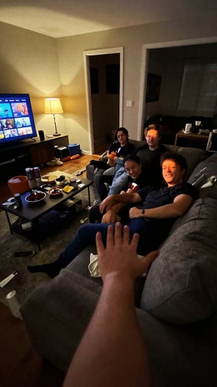 Add a semi-transparent adult g...