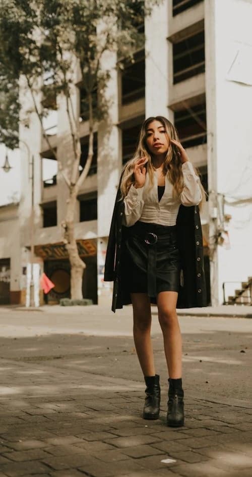 Celebrity Outfits filter before photo - neutral portrait in everyday dress or separates with any simple background