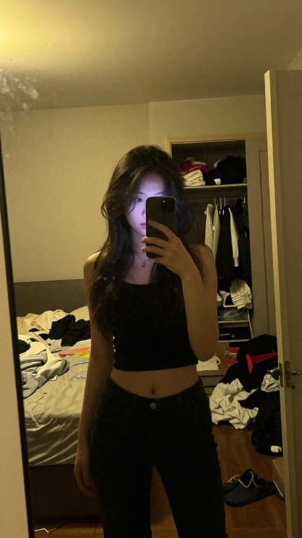 Keep the subject, her outfit, ...