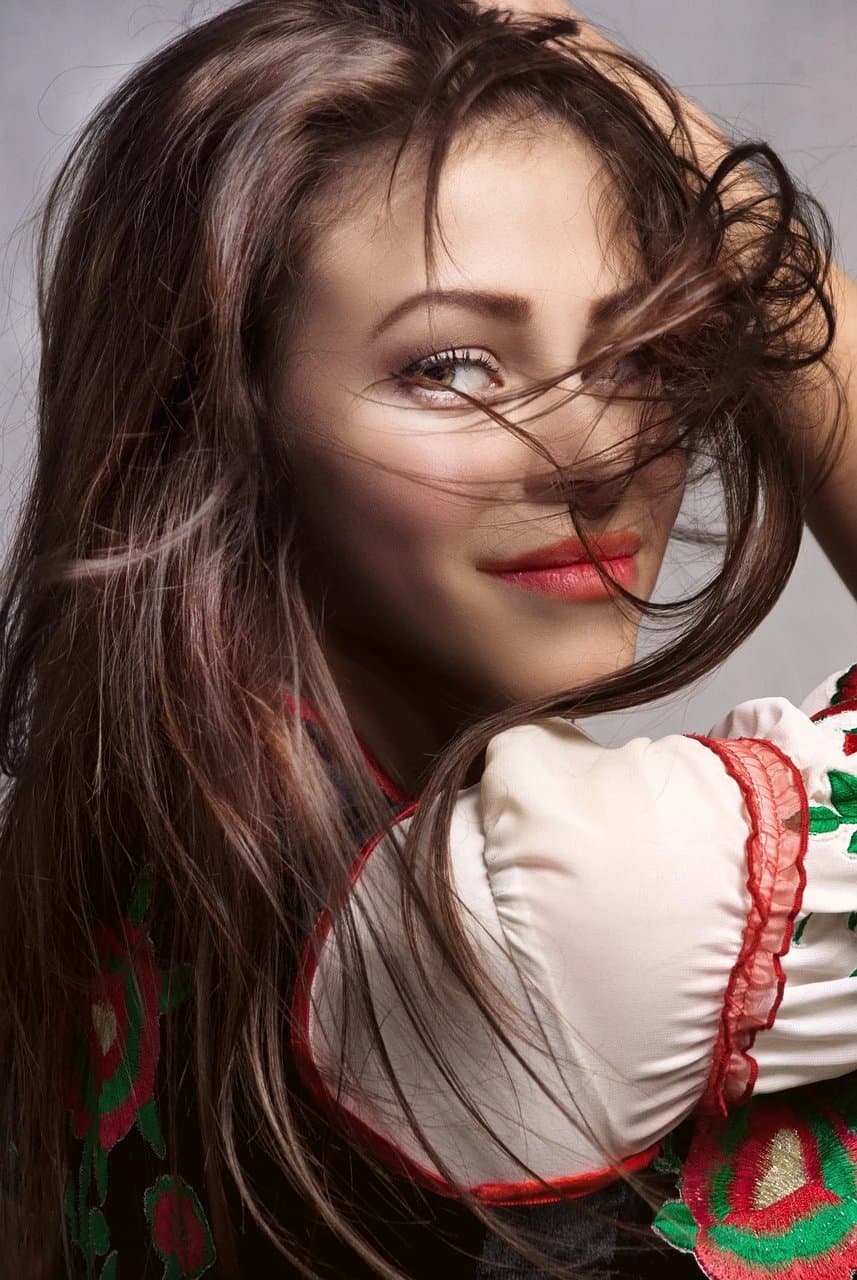 AI movie poster maker before photo - influencer photo before film poster effect