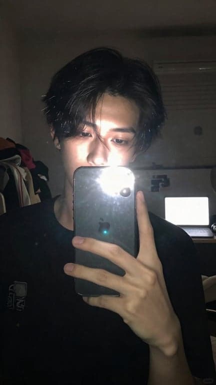 Transform this photo into a co...