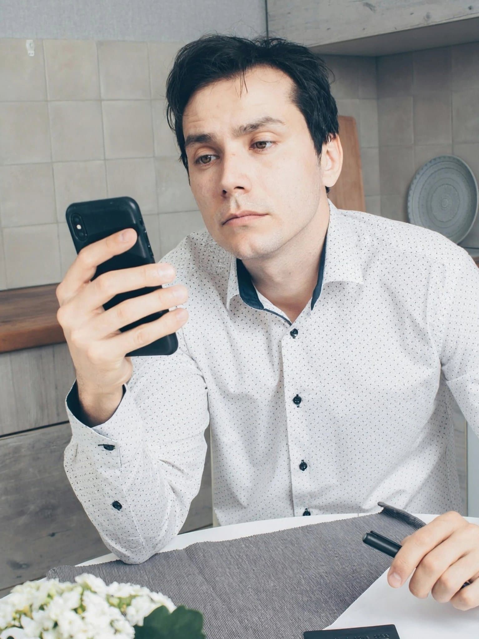 AI no beard filter after transformation - influencer portrait without beard clean shaven look