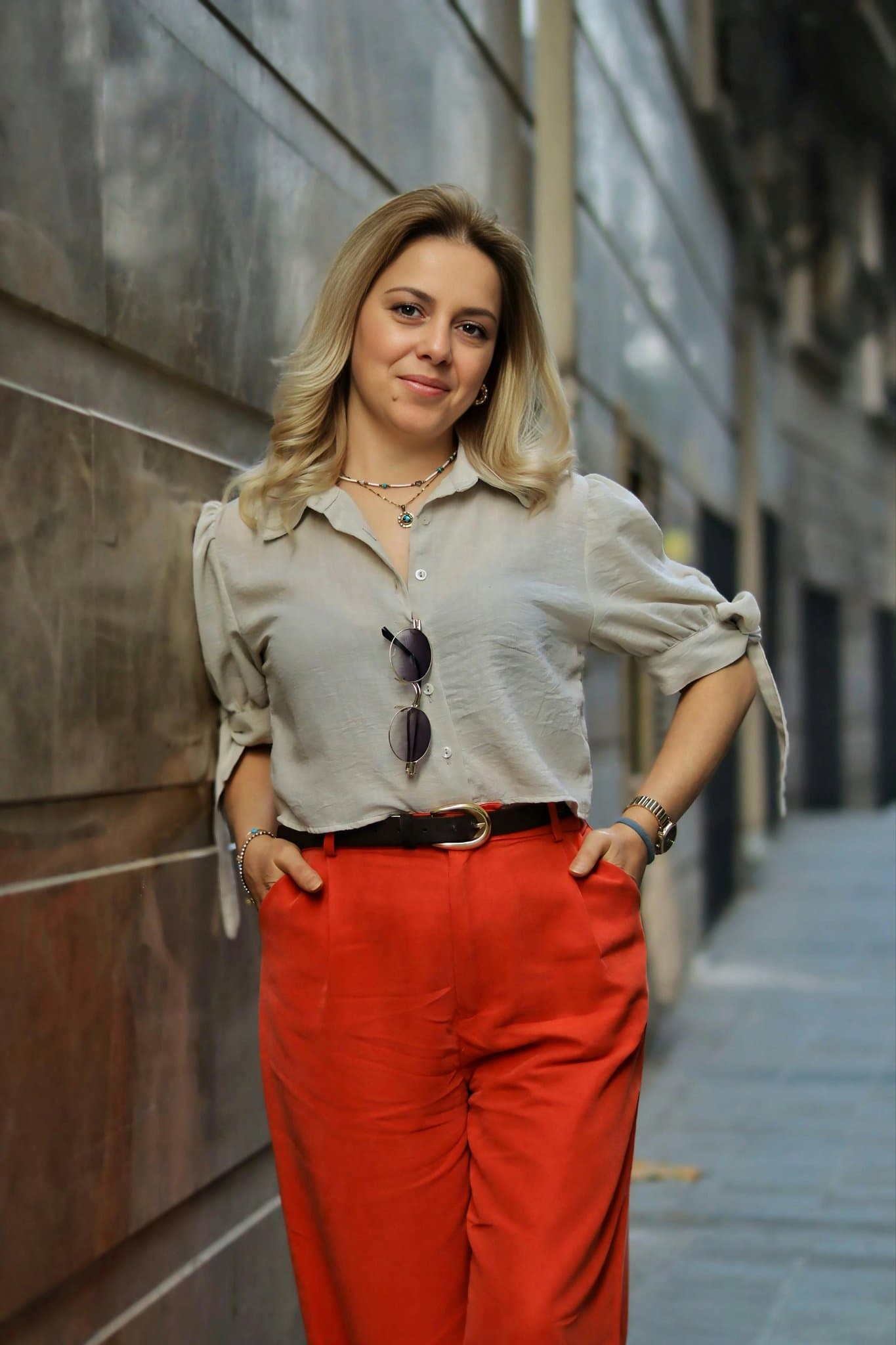 Red Carpet Dresses filter before photo - clear portrait with neutral outfit and simple background