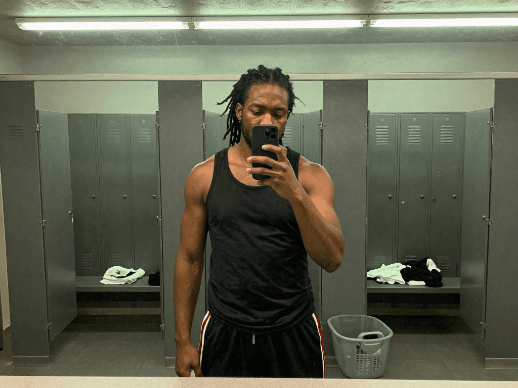 Turn this locker room mirror s...