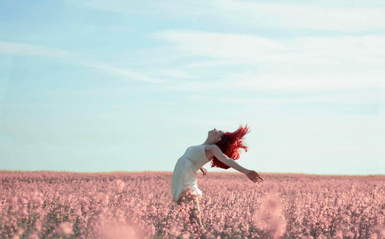 AI mirror image before photo - full body photo before mirrored duplication