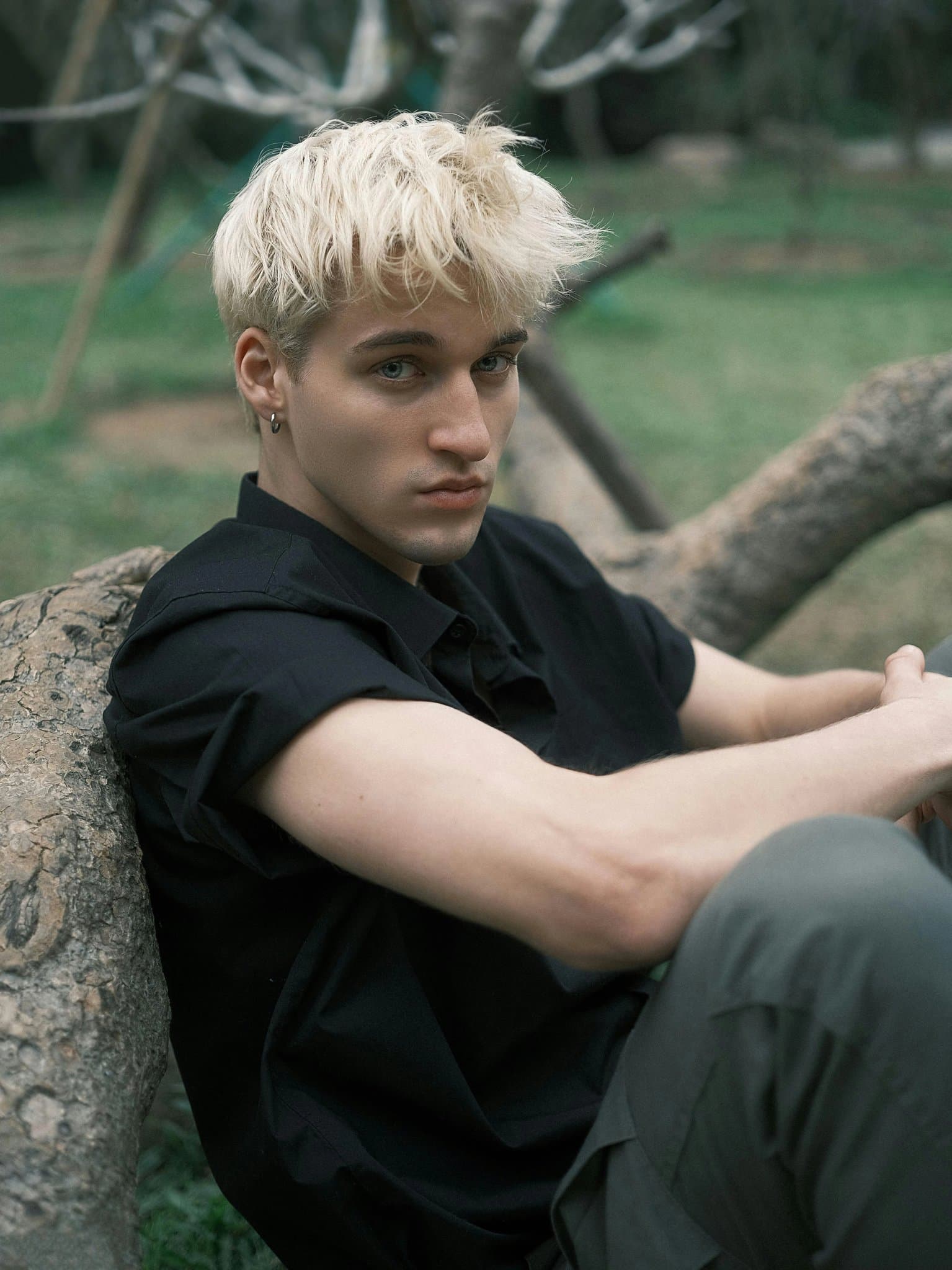 AI blur image filter before photo - casual portrait before AI depth blur applied