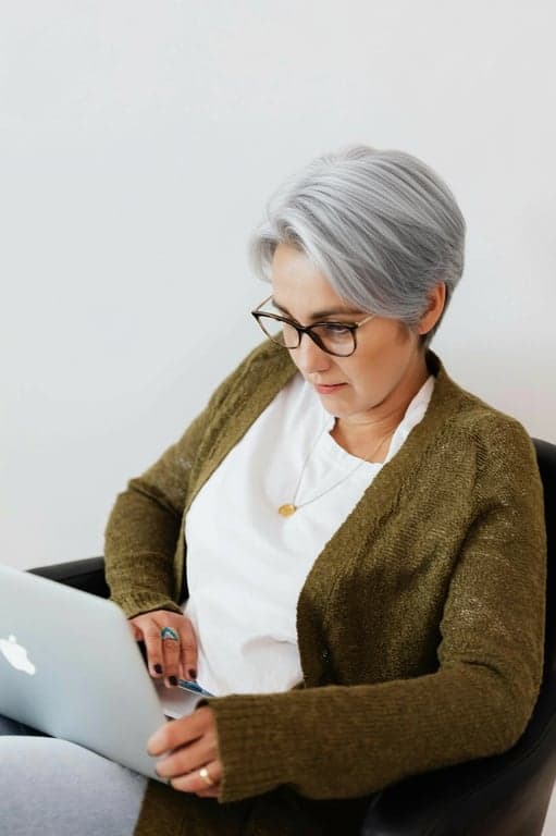 apply a silver fox filter to give the hair a sophisticated and sleek grey look, enhancing the natural shine and creating a modern, elegant appearance.