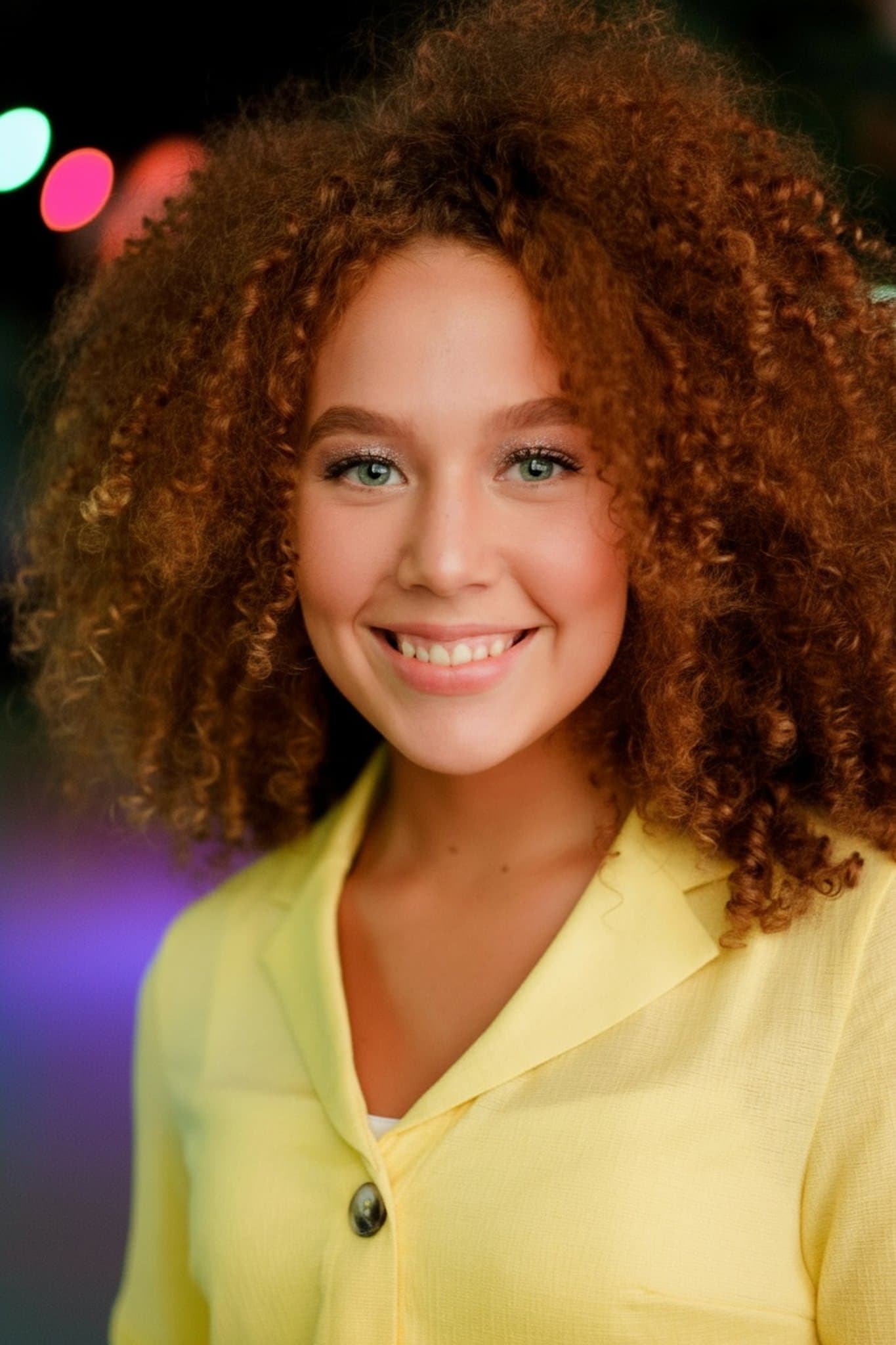 AI face slimmer filter before photo - creative portrait before facial slimming filter